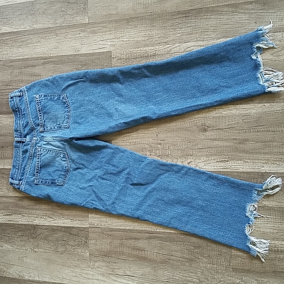 We The Free Maggie Midrise Straight Leg Distressed Hem Jeans 26 - Picture 7 of 8